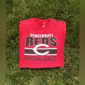 MLB Red Cincinnati Reds Short Sleeve Tee